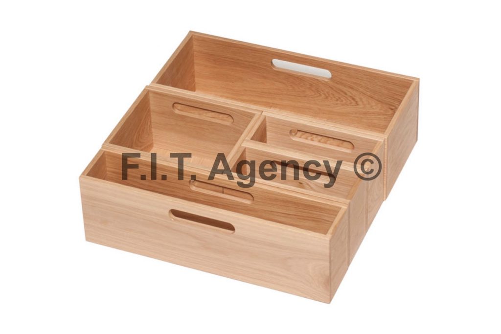 Storage boxes made of oak
